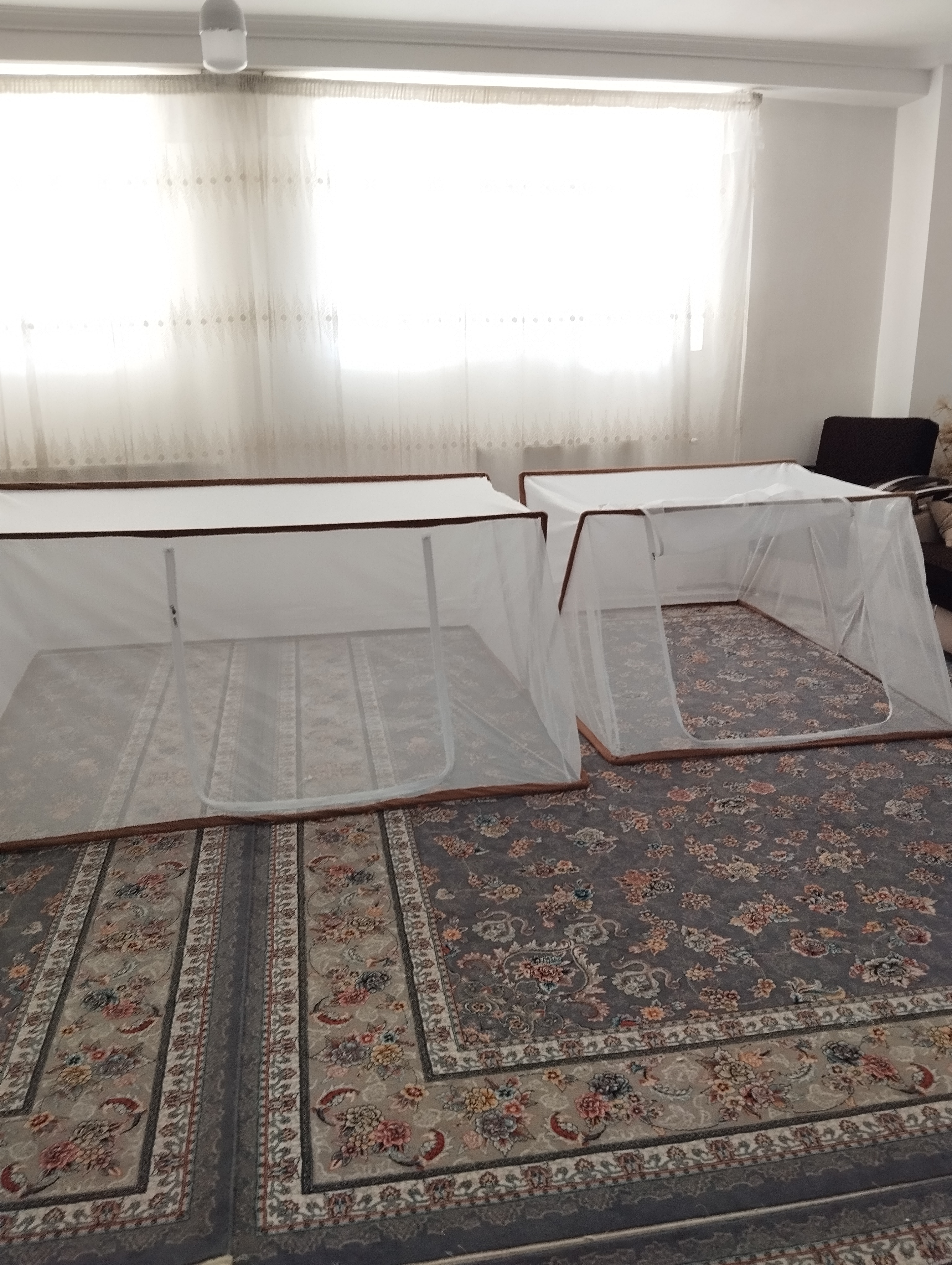 ۲در۱۸۰بدون کفی با درب ورودی